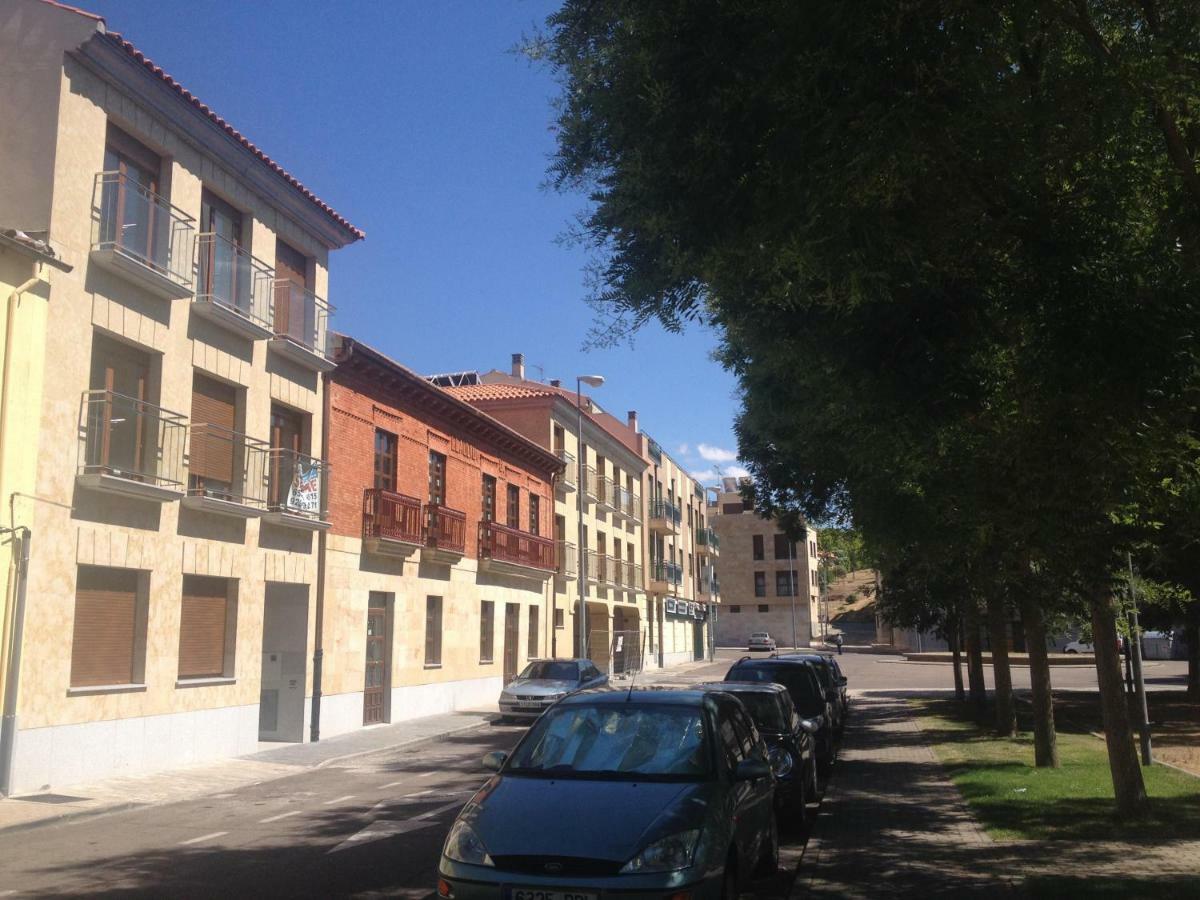Apartamentos Turisticos Puente Romano Portal 4 Bajo -A サラマンカ エクステリア 写真