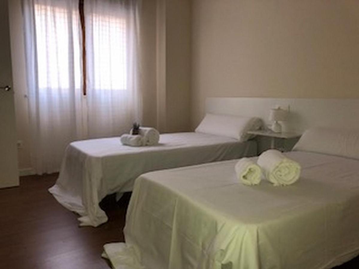 Apartamentos Turisticos Puente Romano Portal 4 Bajo -A サラマンカ 部屋 写真