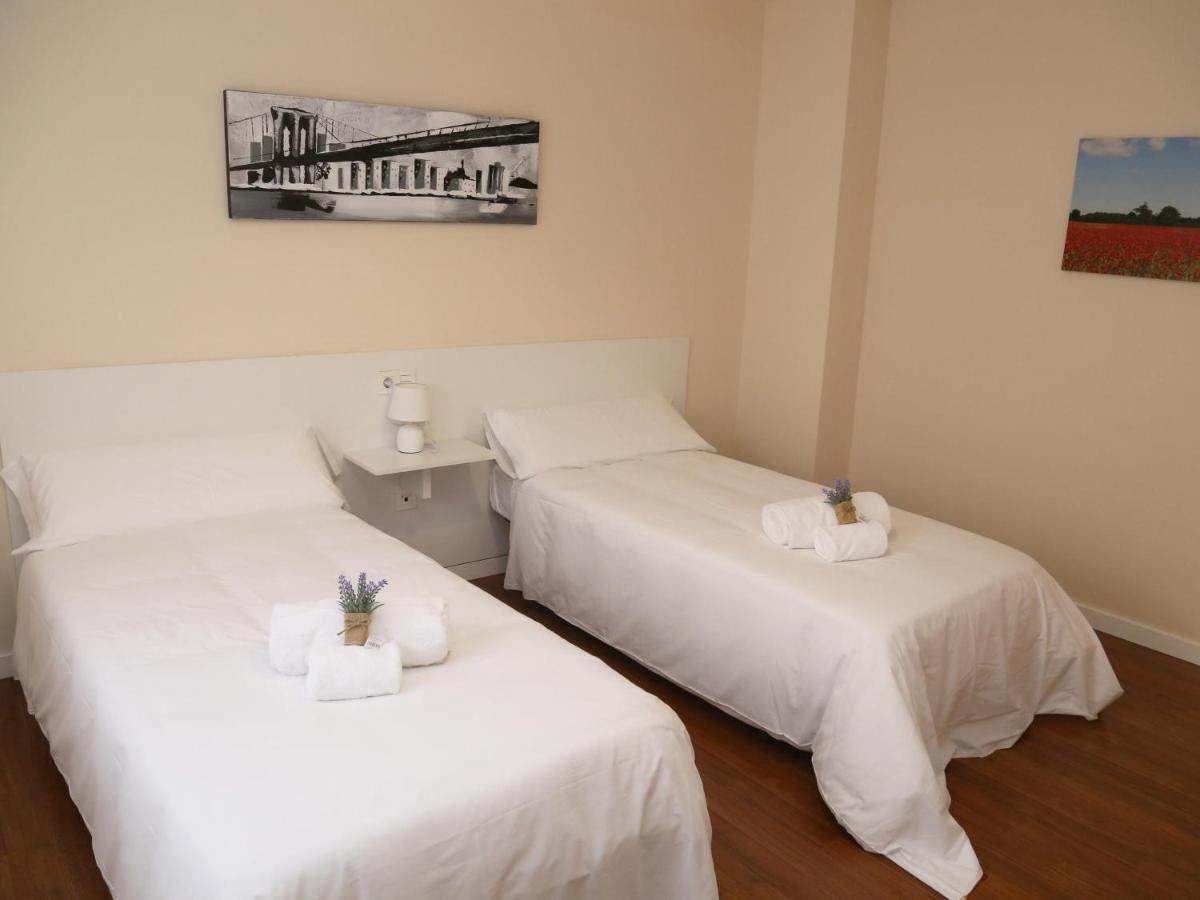 Apartamentos Turisticos Puente Romano Portal 4 Bajo -A サラマンカ エクステリア 写真
